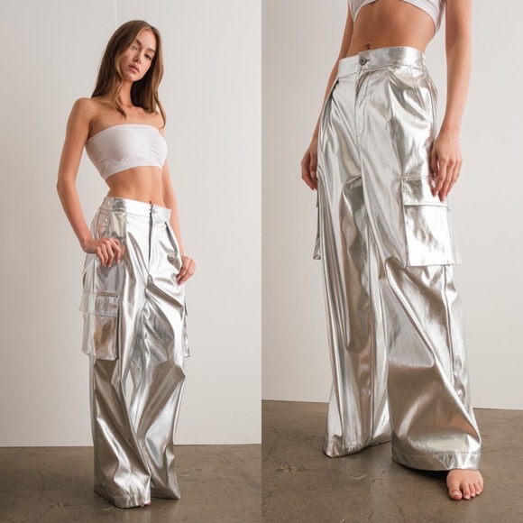 Pants - *24 HOUR SALE* Out Of This World Silver Metallic Cargos